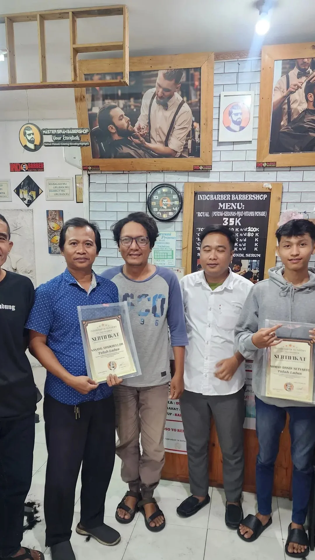 Penyerahan Sertifikat